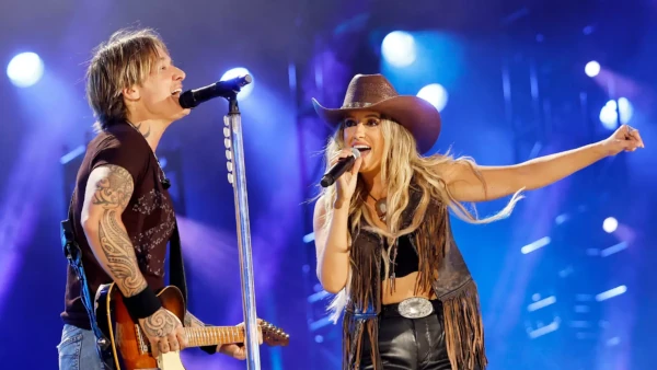 Keith Urban and Lainey Wilson