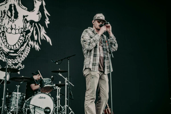 Austin Snell at Scoresby Ridin Hearts country music festival