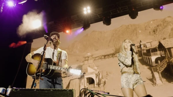 Bella McKenzie and Riley Green at Scoresby Ridin Hearts country music festival