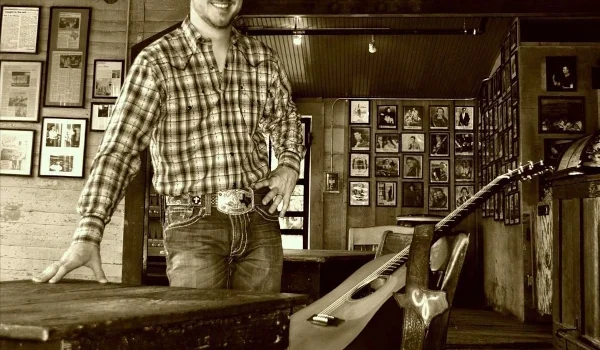 Cody Johnson on Nu Country TV country music show